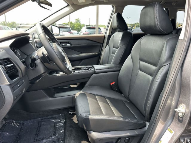 Used 2023 Nissan Rogue SL AWD/4WD image 14