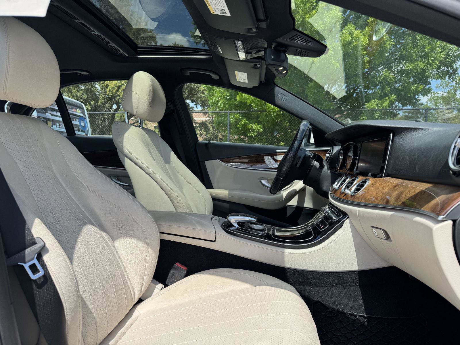 Used 2017 Mercedes-Benz E 300 image 25