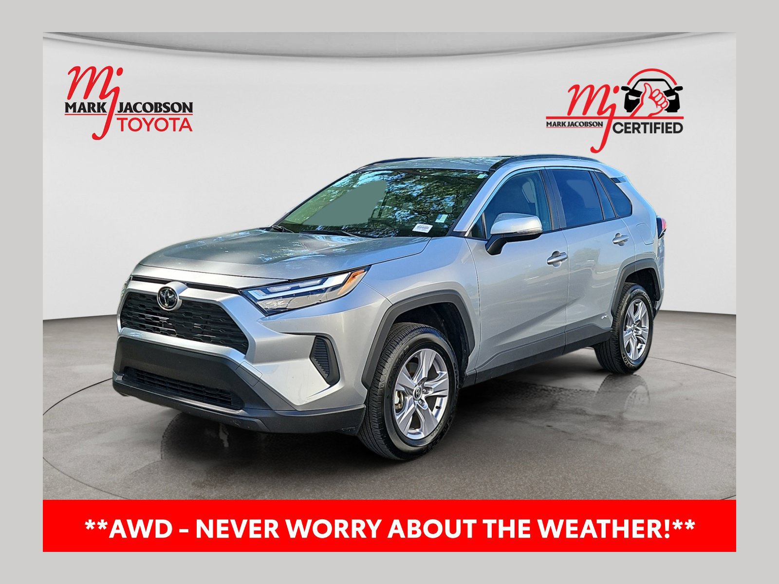 Used 2025 Toyota RAV4 XLE AWD/4WD image 1