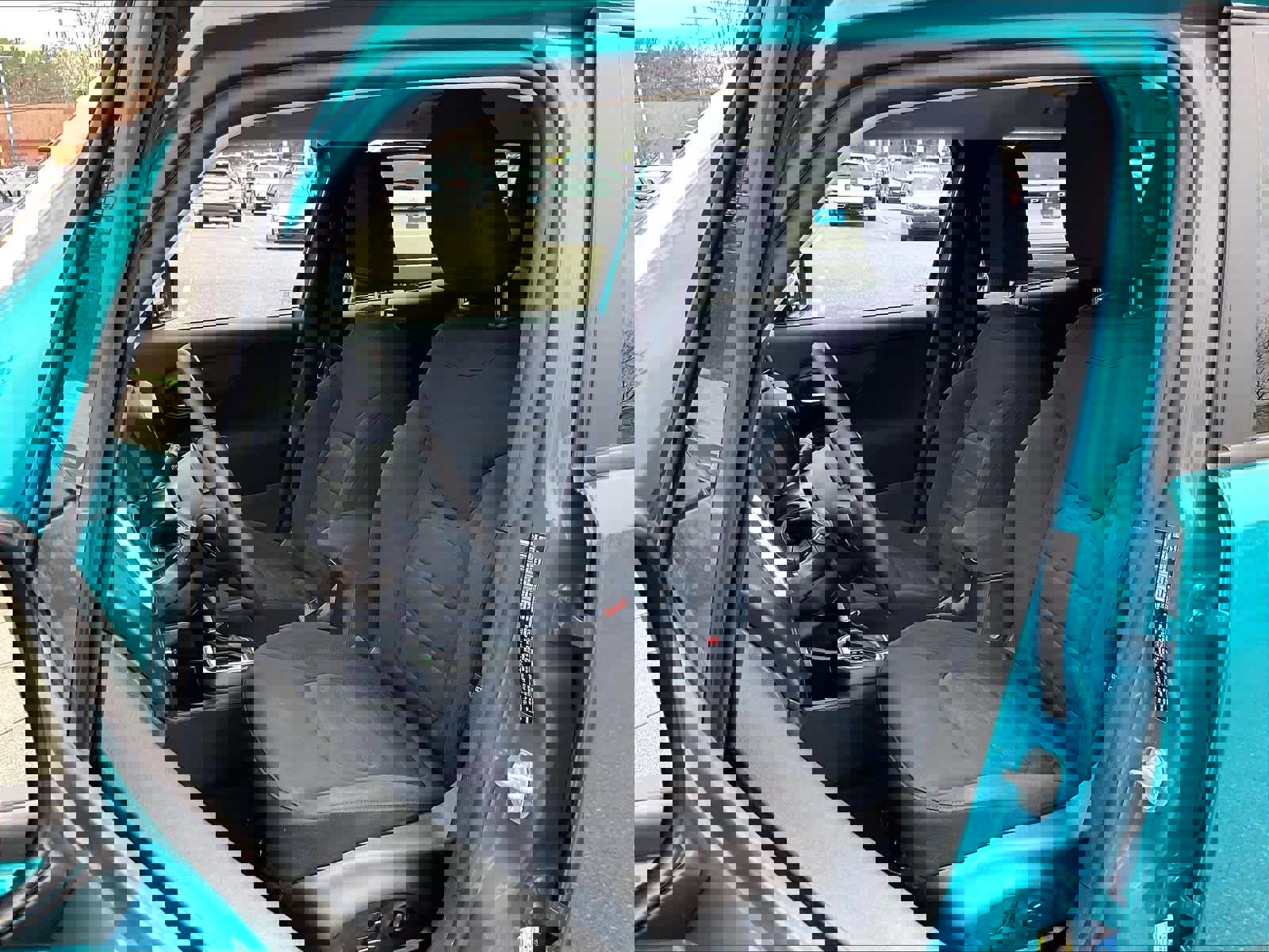 Used 2020 Jeep Renegade Latitude w/ Cold Weather Group AWD/4WD image 10