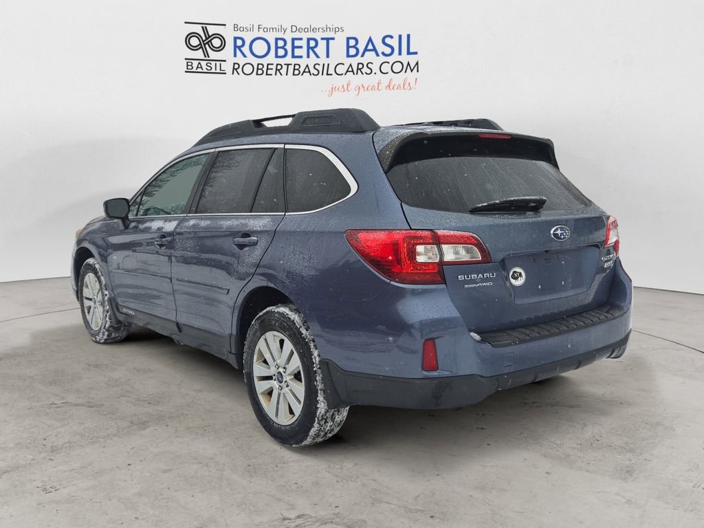 Used 2015 Subaru Outback 2.5i Premium image 3