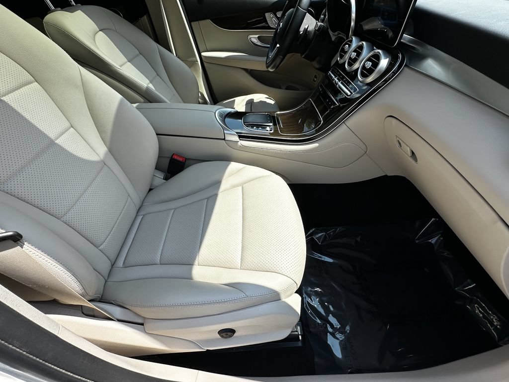Certified 2021 Mercedes-Benz GLC 300 4MATIC image 15