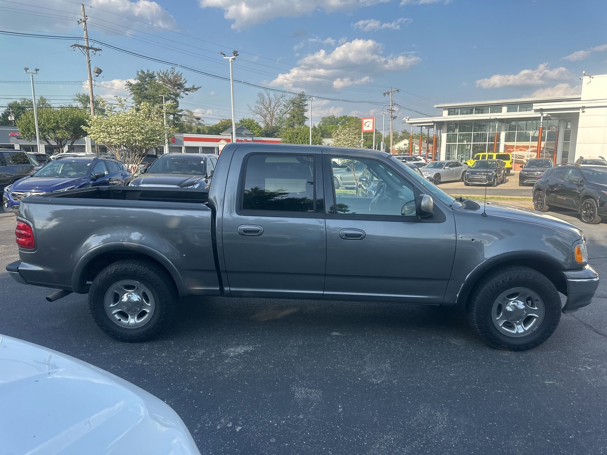 Used 2003 Ford F150 2WD SuperCrew video 2