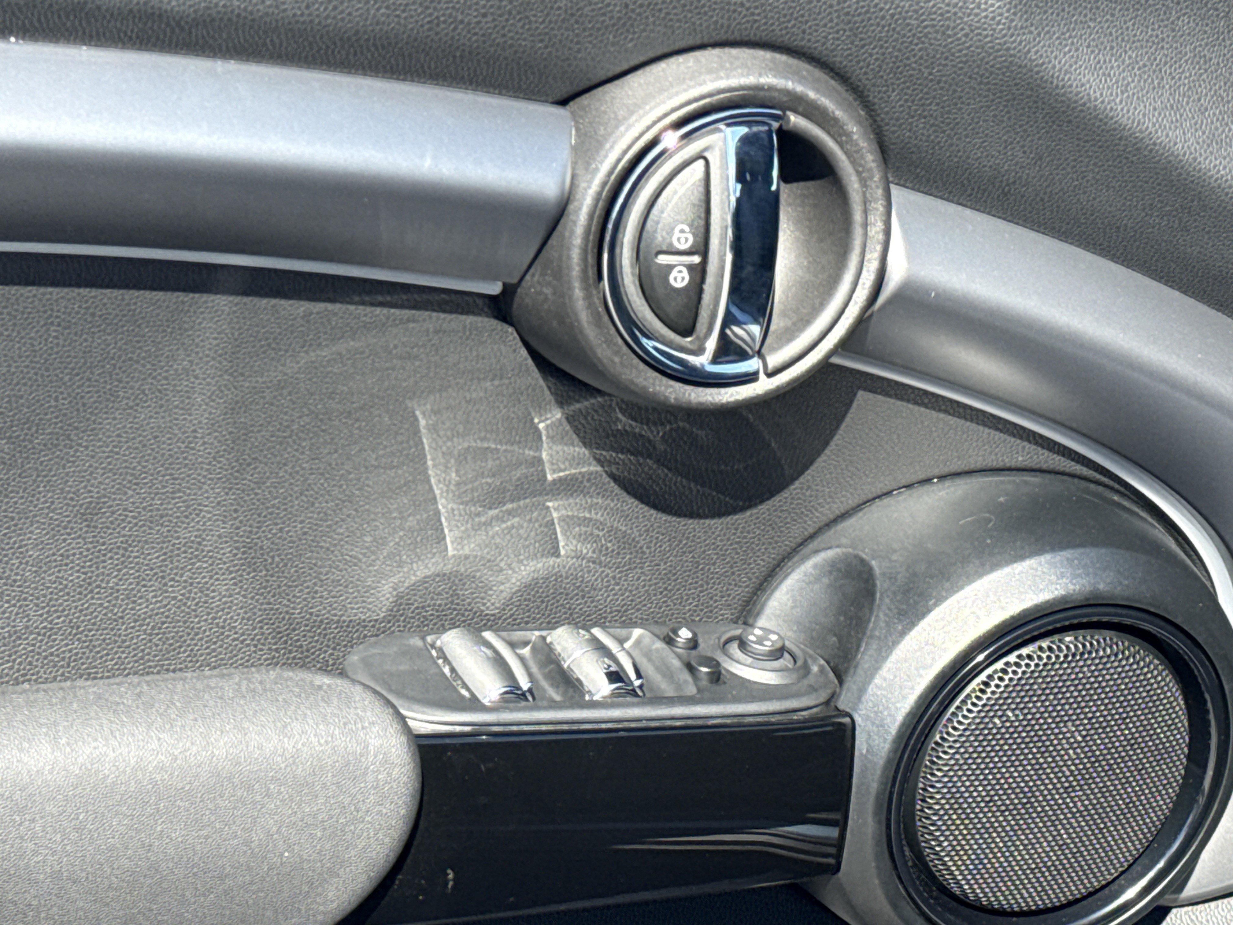 Used 2024 MINI Cooper Convertible image 15