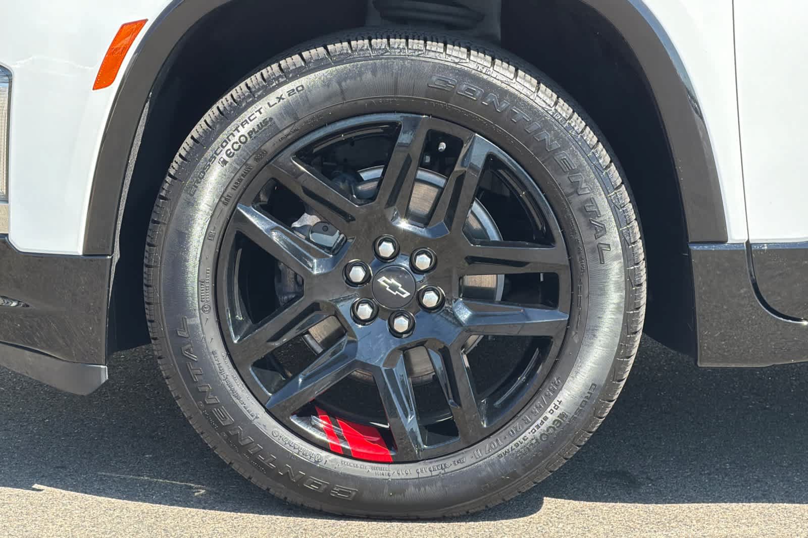 Used 2023 Chevrolet Traverse Premier w/ Redline Edition FWD image 33