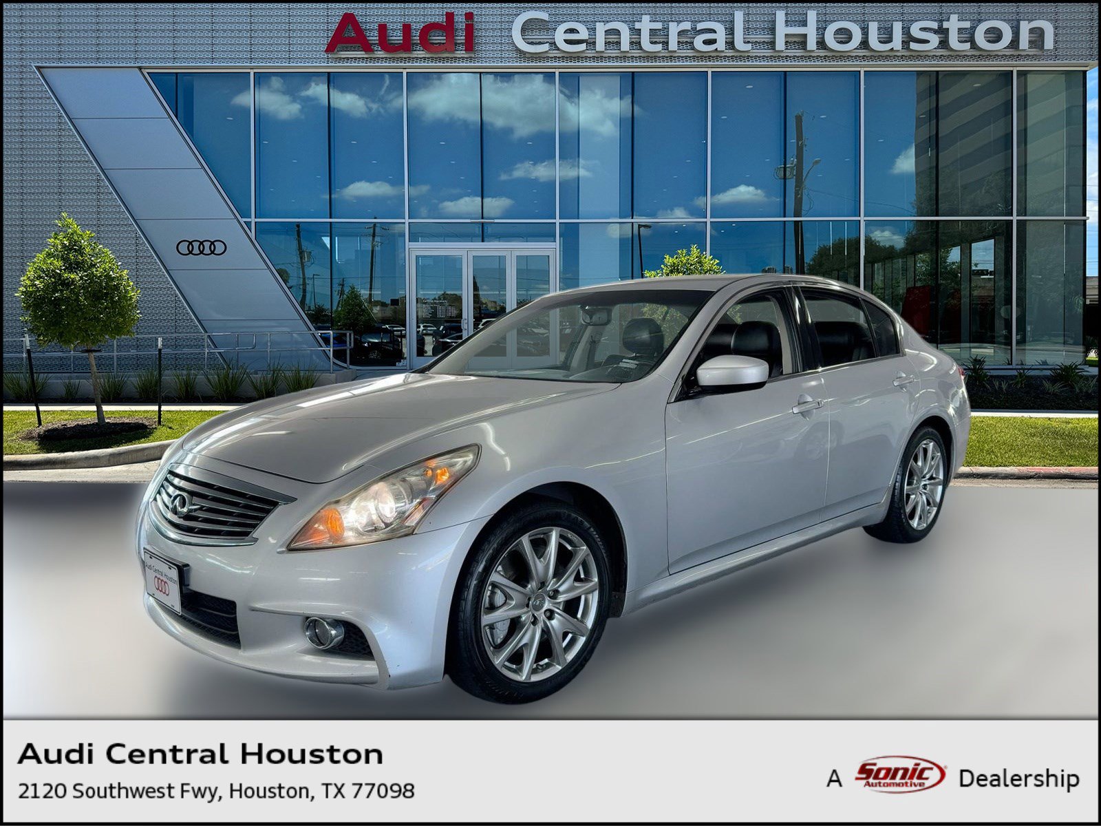 Used 2013 INFINITI G37 Journey w/ Premium Pkg