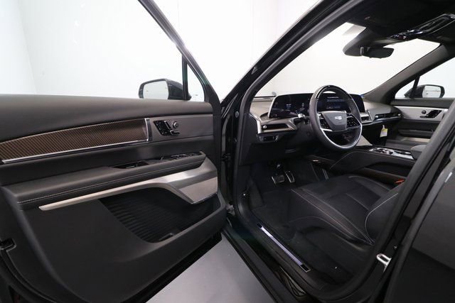 New 2026 Cadillac Vistiq Sport image 6