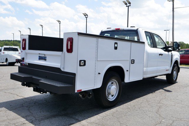 Used 2025 Ford F250 XL RWD image 8