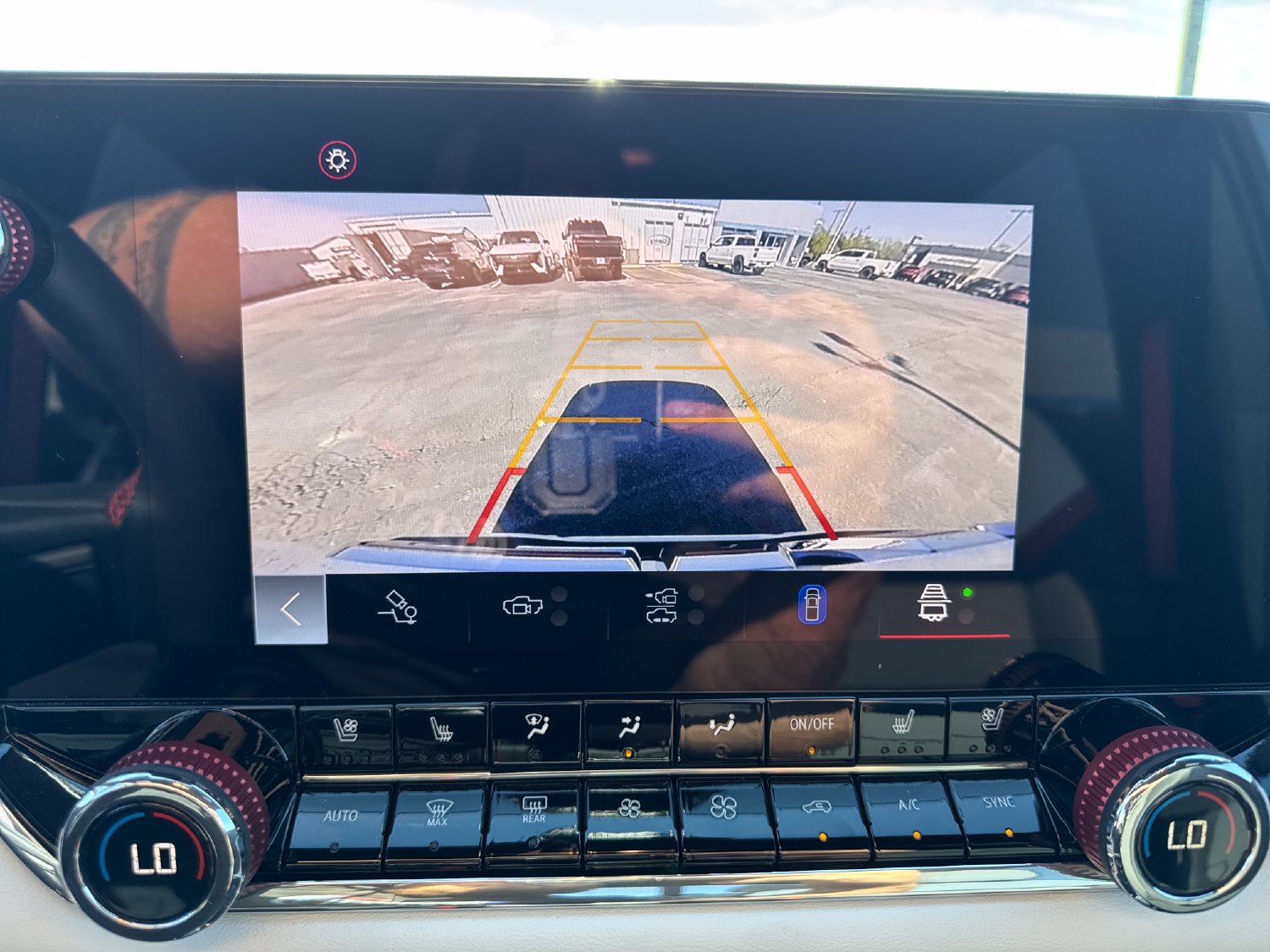 Used 2024 GMC Canyon AT4X AWD/4WD image 19