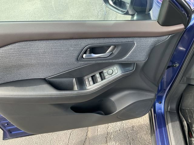 Certified 2023 Nissan Rogue SV image 27