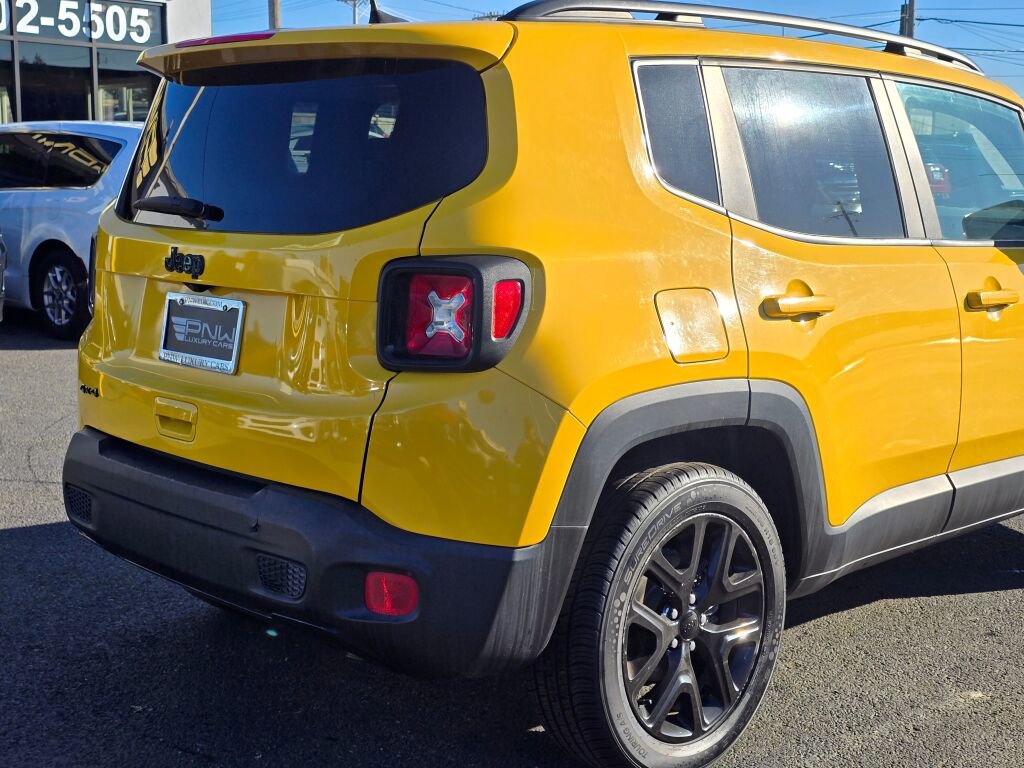 Used 2018 Jeep Renegade Altitude AWD/4WD image 6