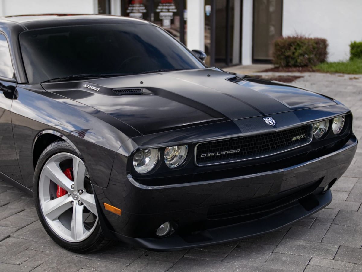 Used 2008 Dodge Challenger SRT8 RWD image 4