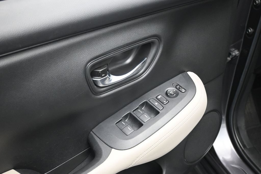 Used 2024 Honda HR-V LX image 8