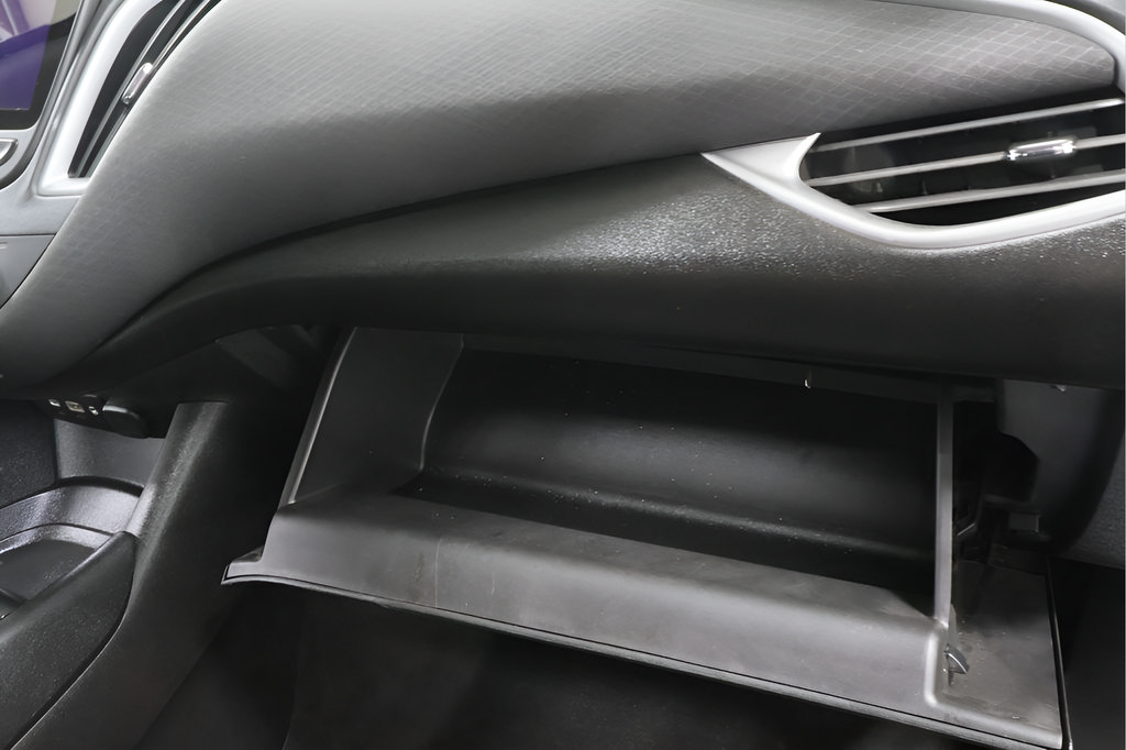 Used 2021 Chevrolet Malibu LS FWD image 29