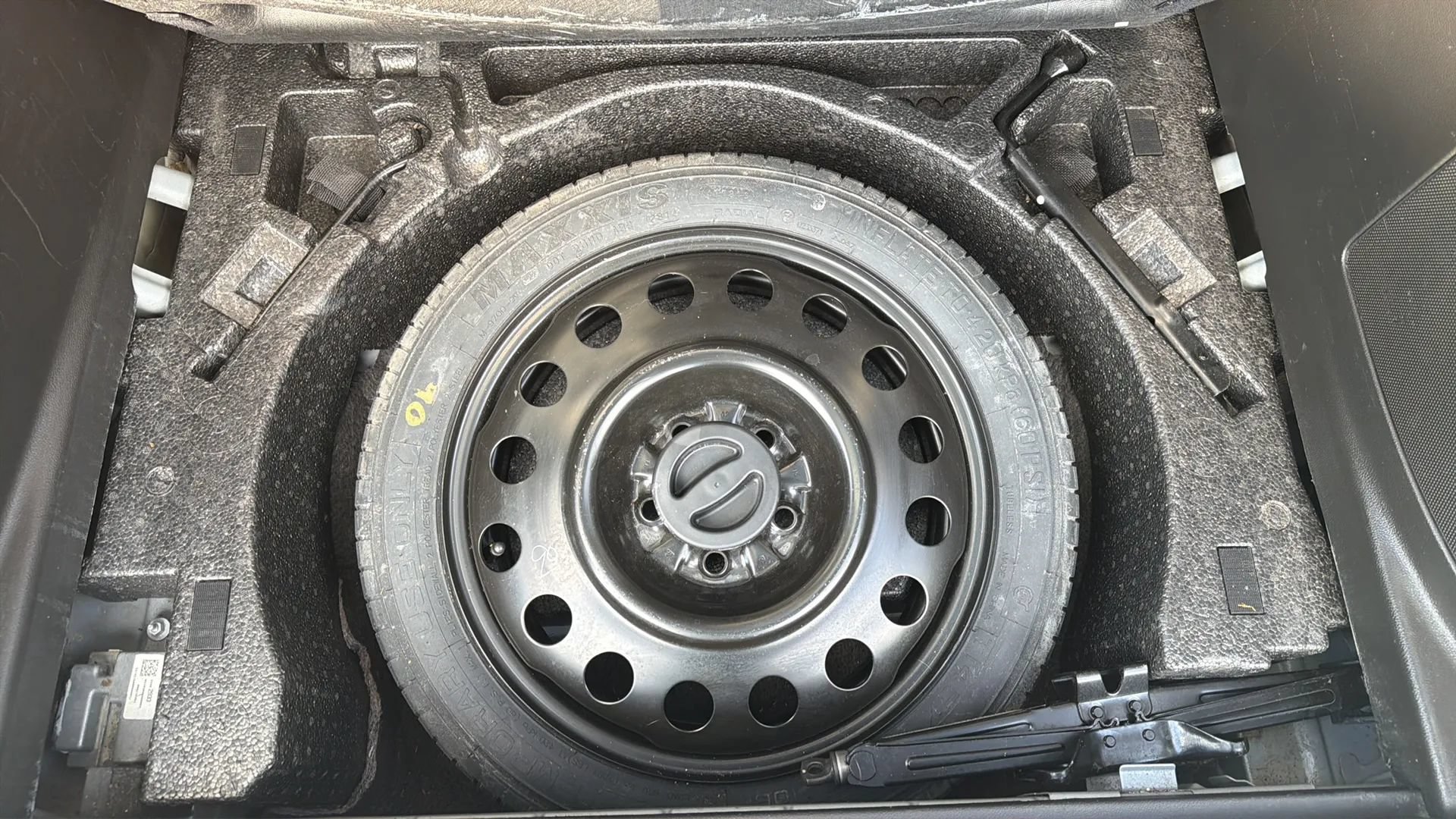 Used 2015 Chevrolet Equinox LT FWD image 19