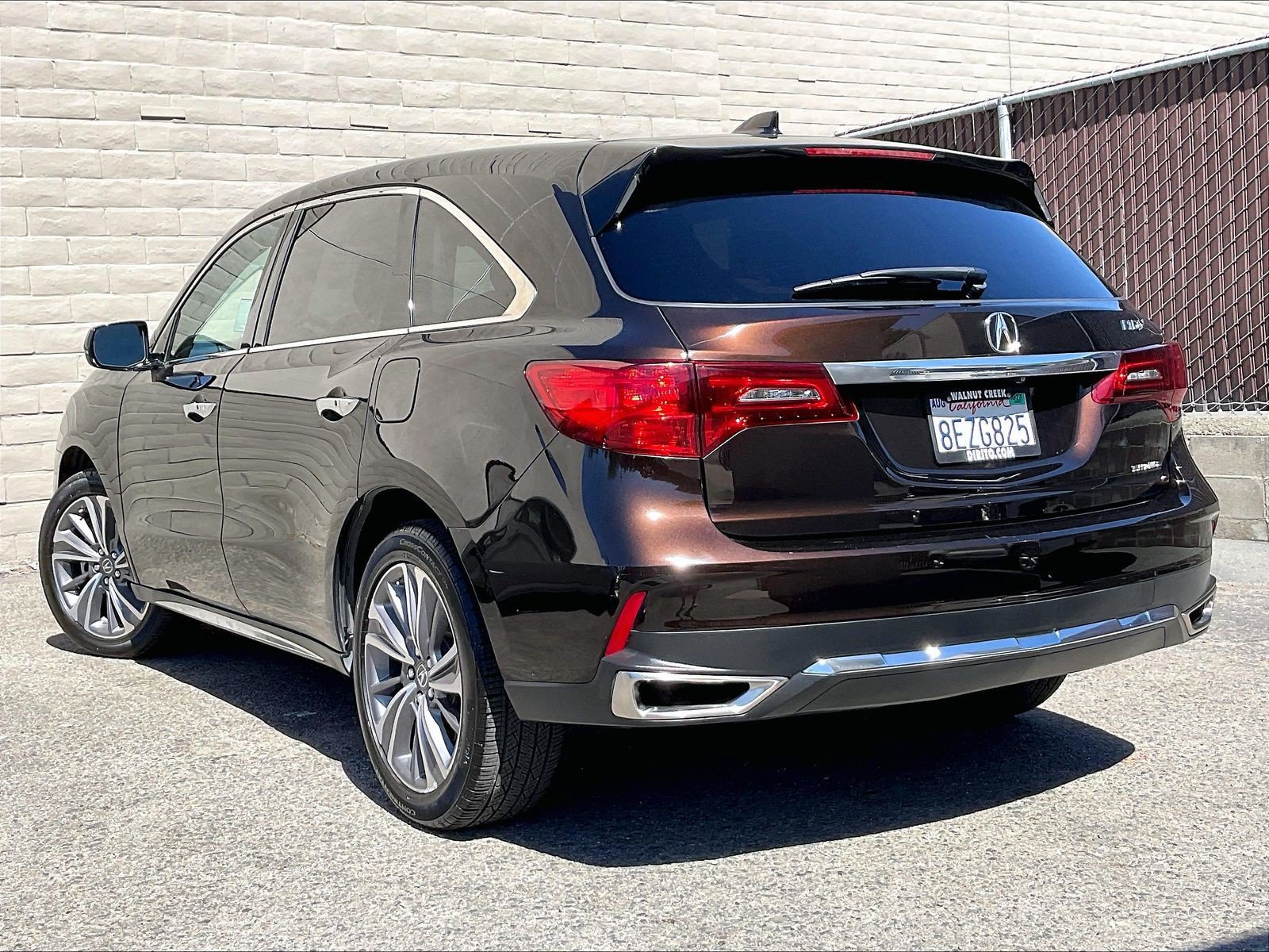 Used 2018 Acura MDX w/ Technology Package AWD/4WD image 10
