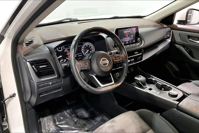 Used 2021 Nissan Rogue SV image 17