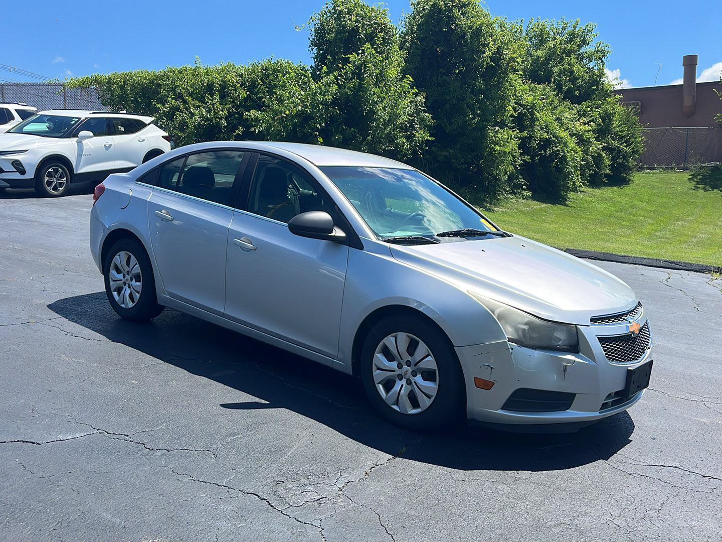 Used 2012 Chevrolet Cruze LS FWD image 7