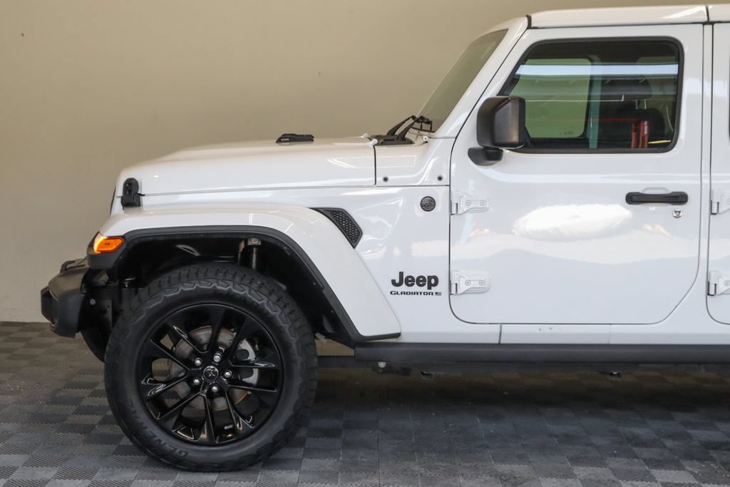 Used 2025 Jeep Gladiator Sport AWD/4WD image 42