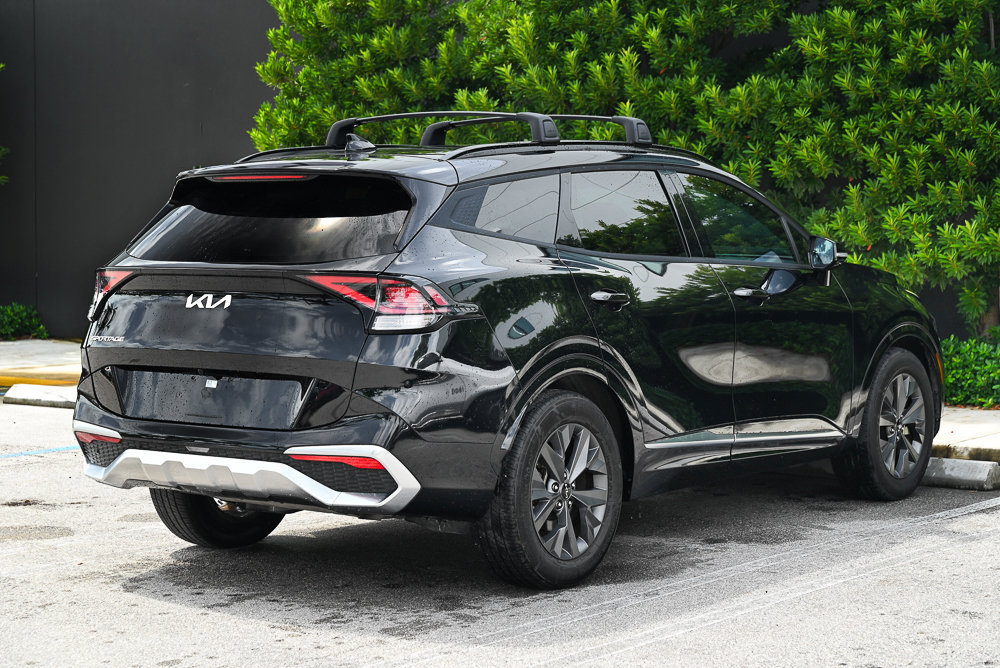 Used 2023 Kia Sportage SX FWD image 2
