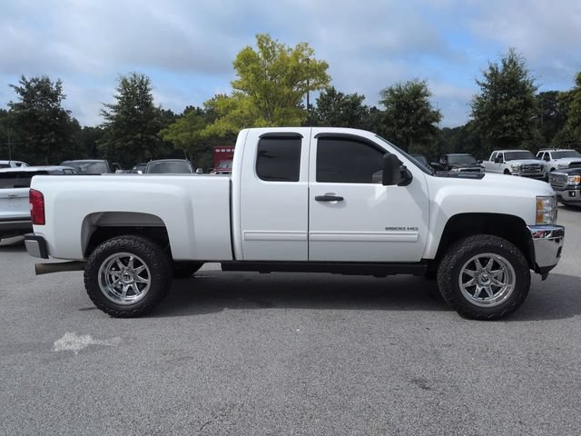 Used 2011 Chevrolet Silverado 2500 LT w/ Interior Plus Package RWD image 3
