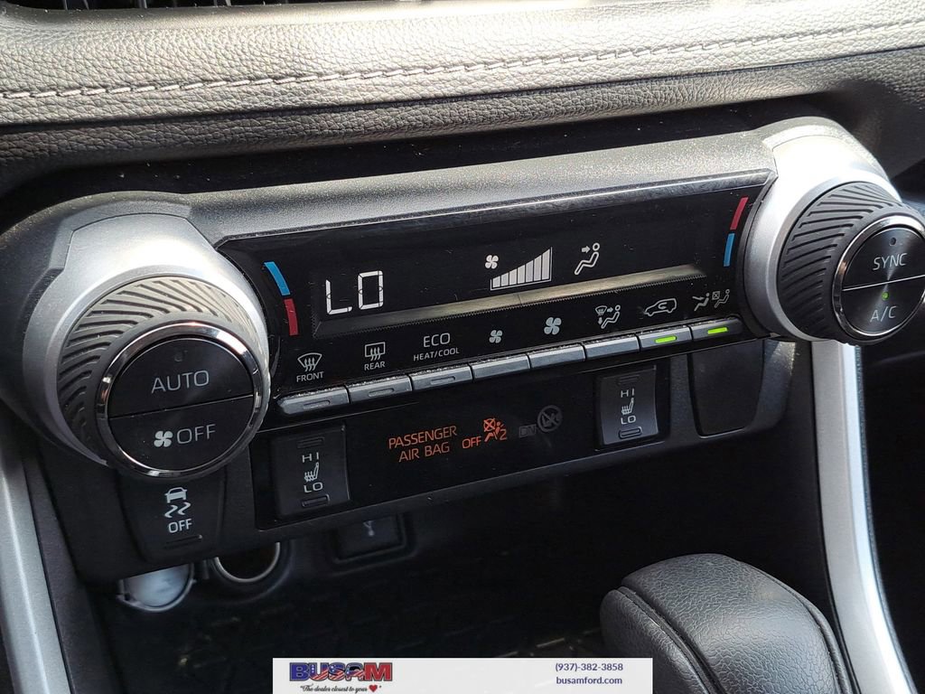 Used 2022 Toyota RAV4 XLE w/ XLE Grade Weather Package image 21
