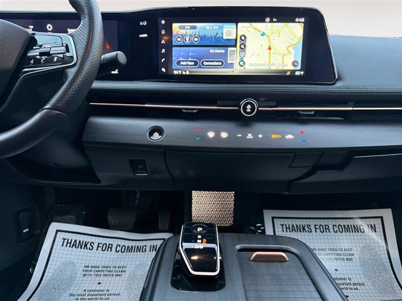 Used 2024 Nissan Ariya AWD image 12