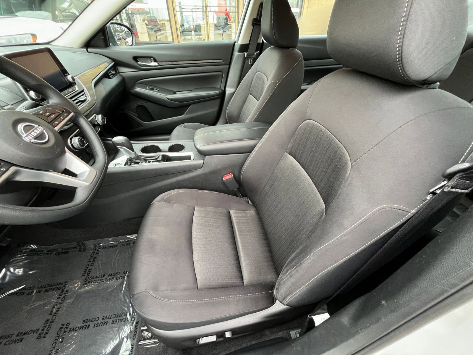 Used 2025 Nissan Altima 2.5 SV image 27