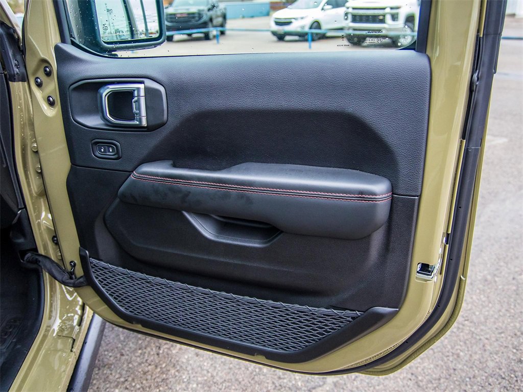 Used 2025 Jeep Wrangler Unlimited Rubicon image 22