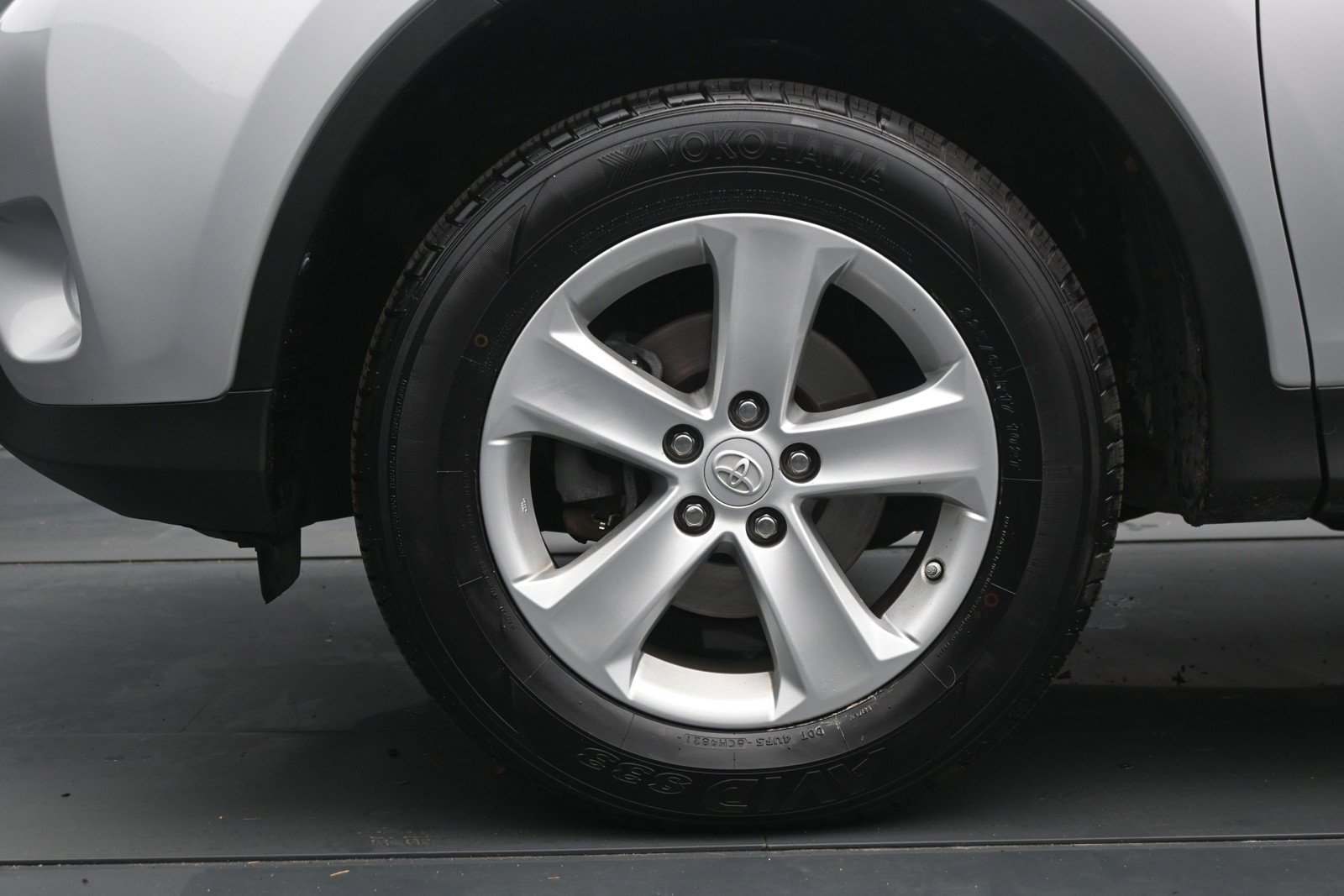 Used 2014 Toyota RAV4 XLE AWD/4WD image 24