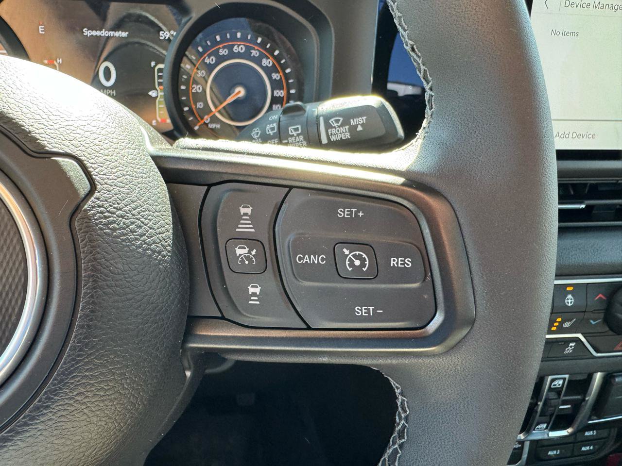Used 2025 Jeep Wrangler Unlimited Sport AWD/4WD image 15