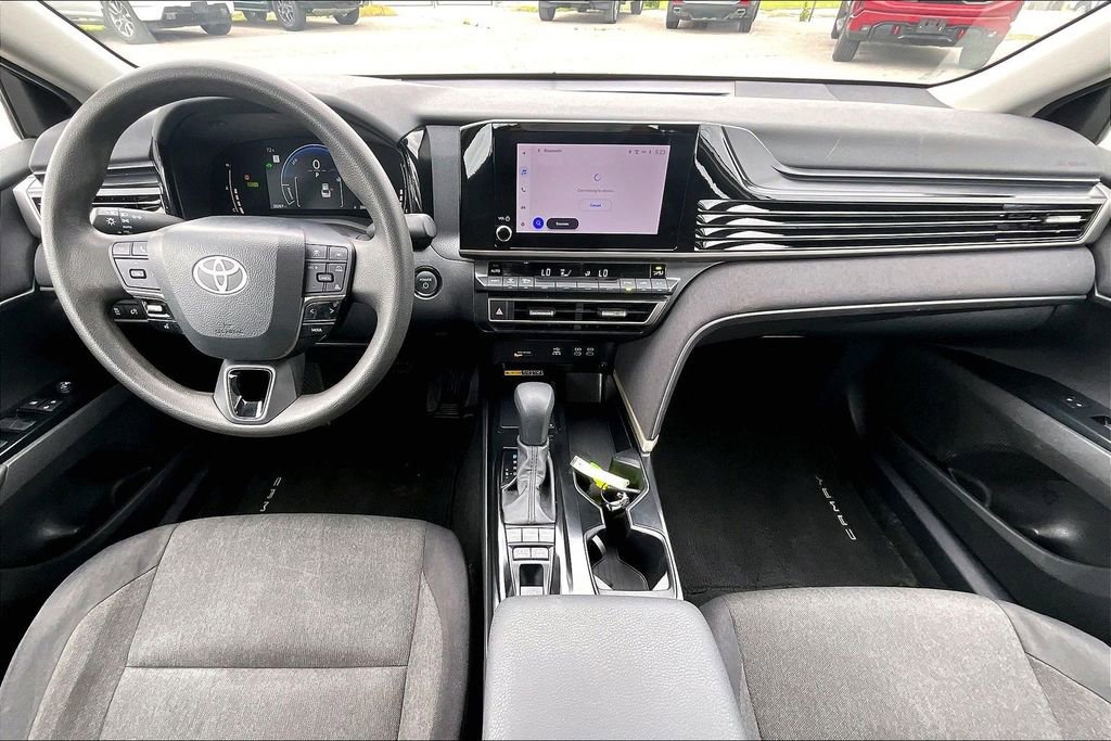 Used 2025 Toyota Camry LE FWD image 19