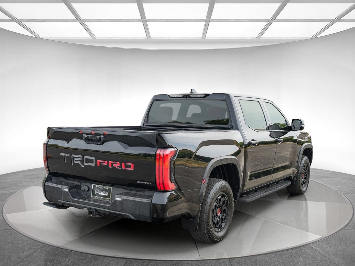 Used 2025 Toyota Tundra TRD Pro AWD/4WD image 4