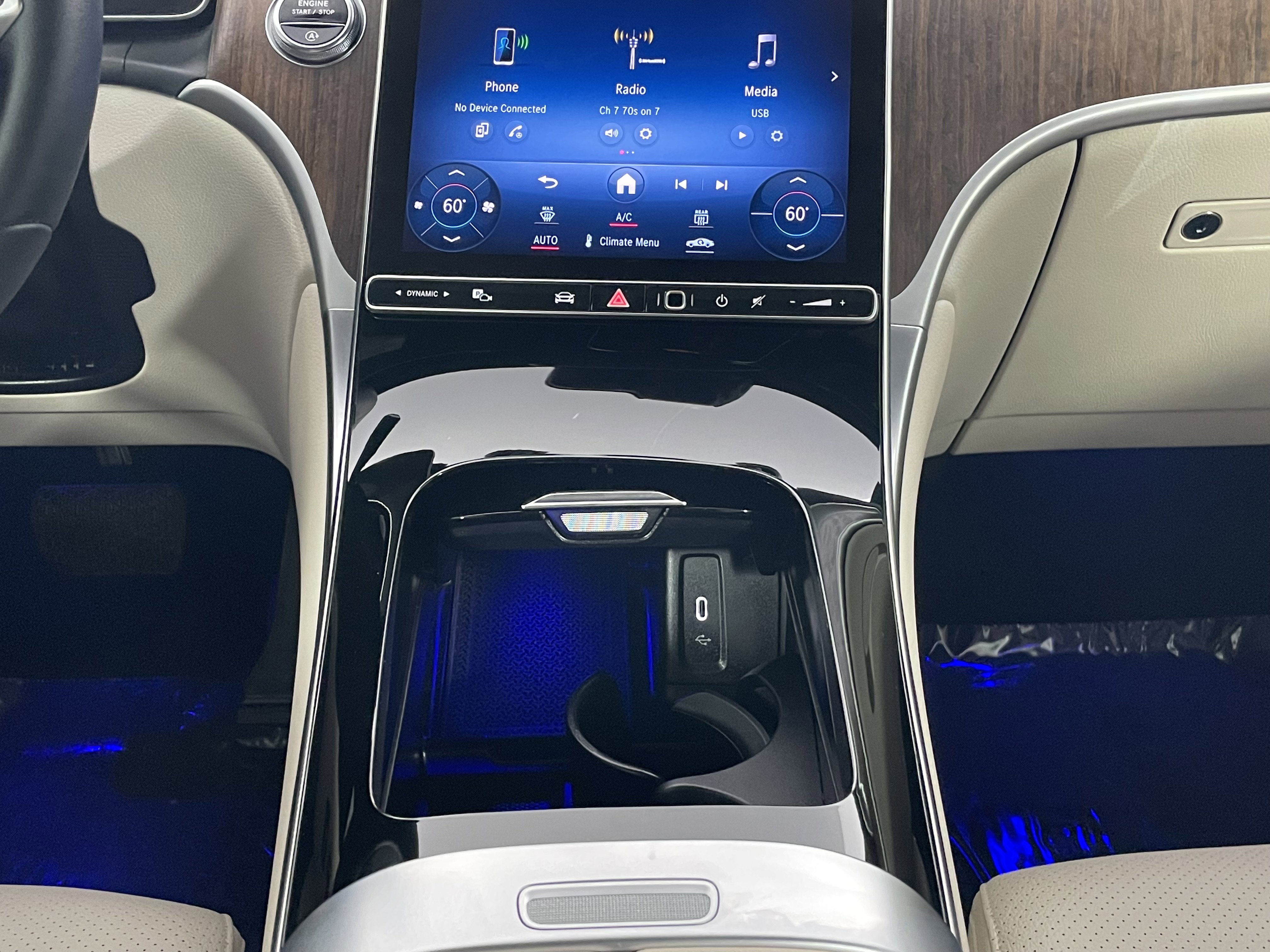 Used 2024 Mercedes-Benz GLC 300 4MATIC image 18