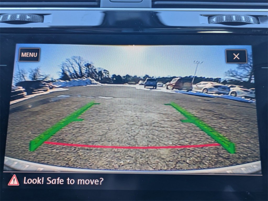 Used 2019 Volkswagen Golf R 4-Door image 20