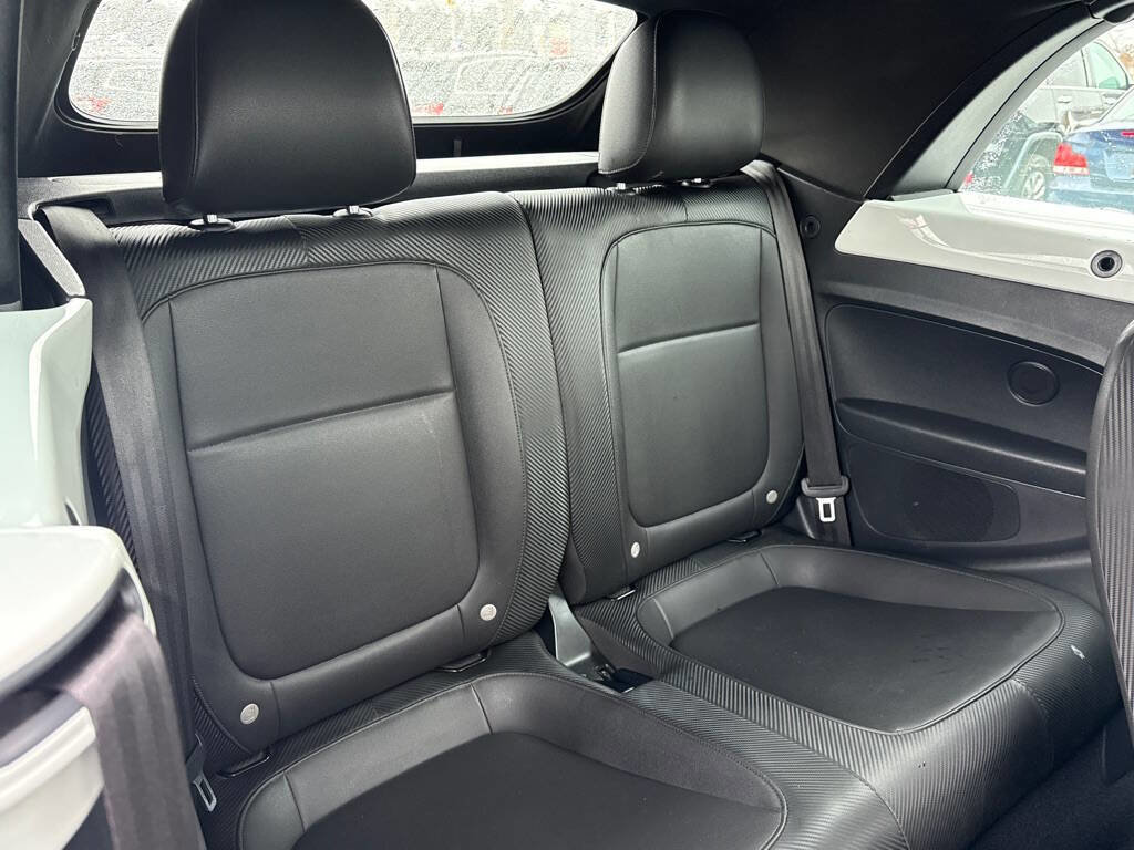 Used 2015 Volkswagen Beetle 1.8T image 12