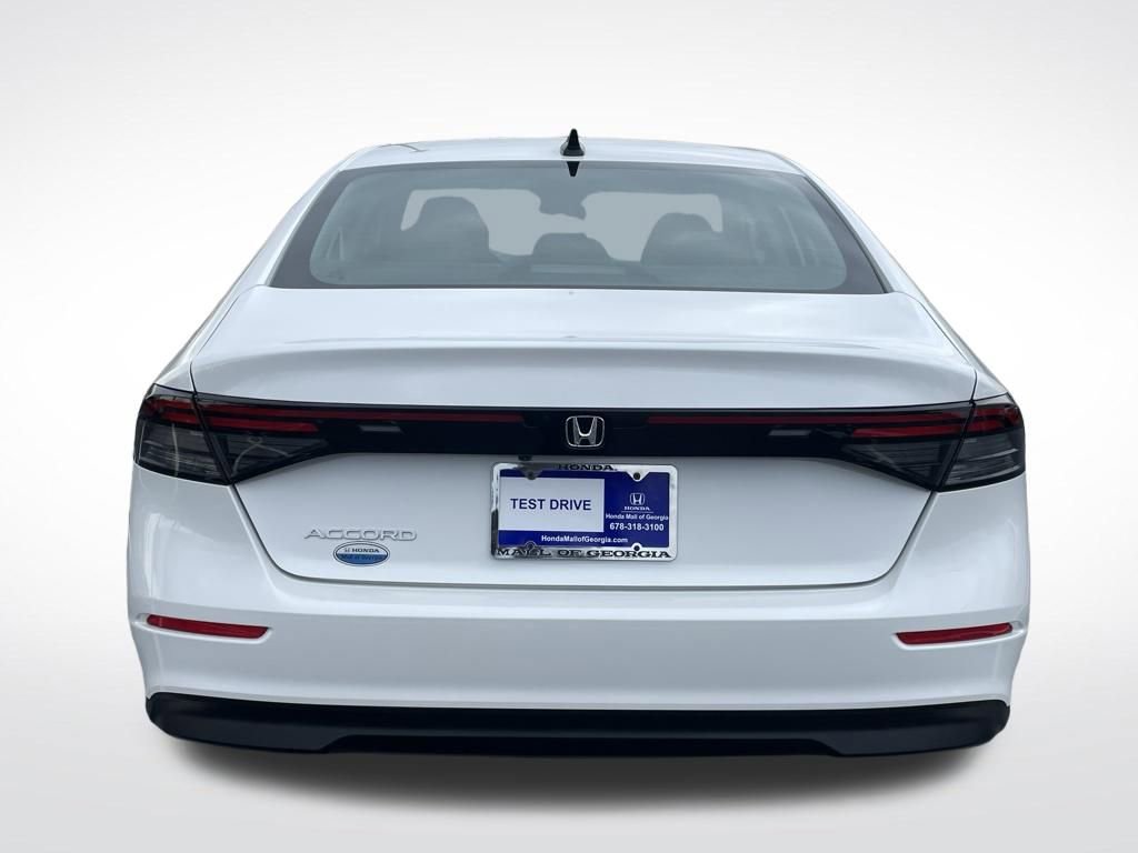Certified 2025 Honda Accord SE image 5
