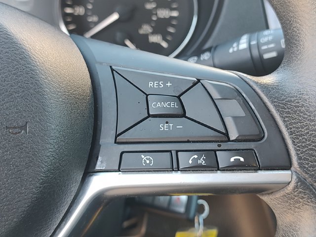 Used 2017 Nissan Rogue S FWD image 19