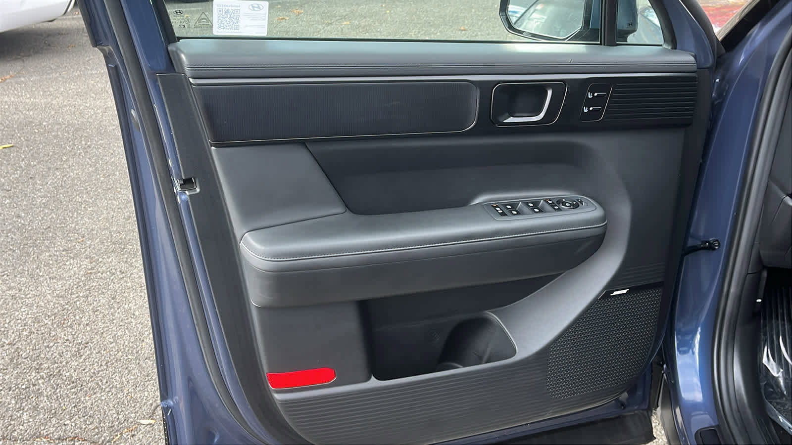 Used 2025 Hyundai Santa Fe Calligraphy image 9