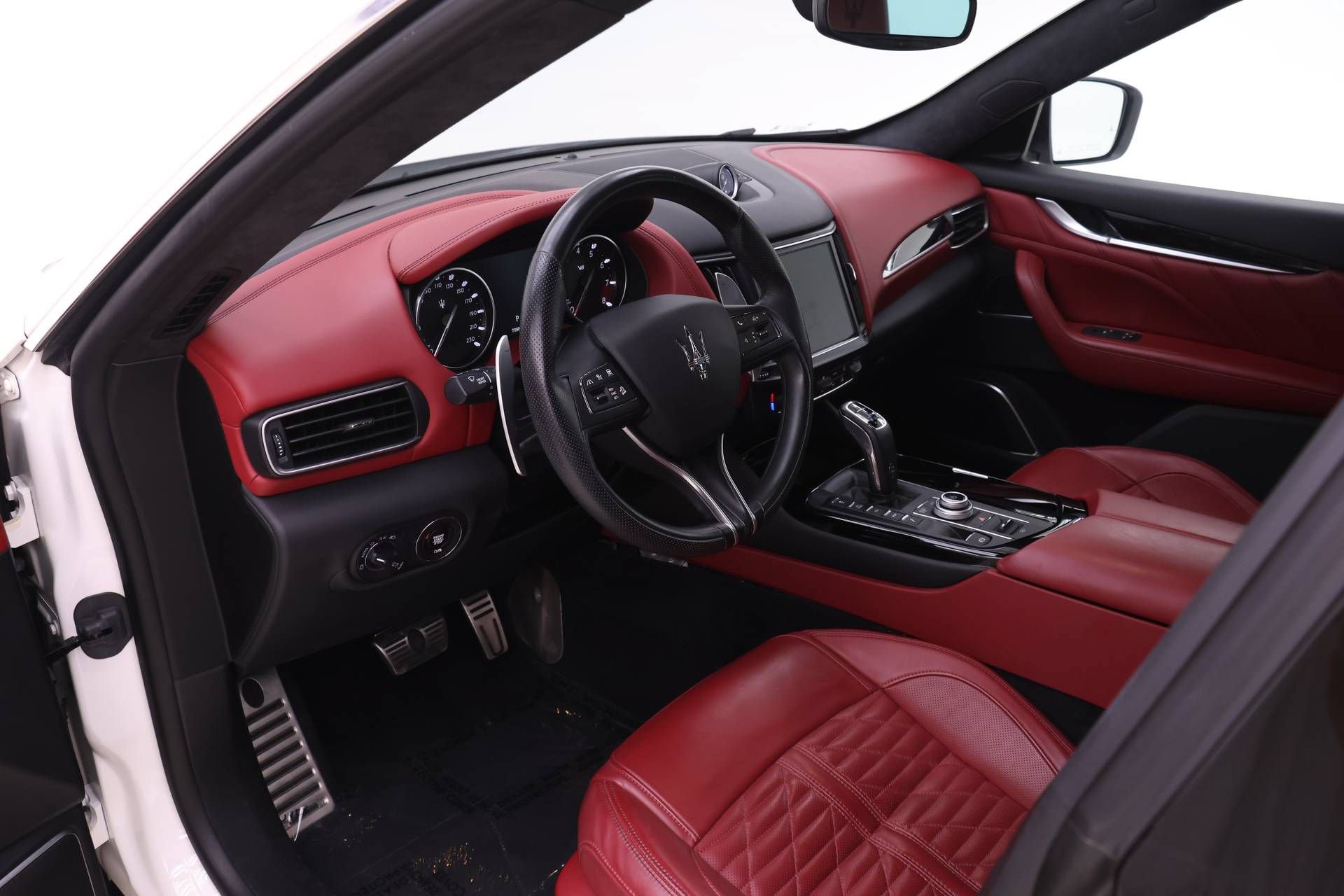 Used 2021 Maserati Levante GTS AWD/4WD image 6