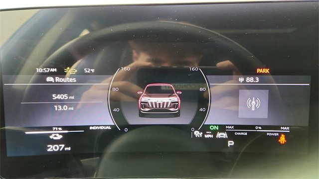 Used 2025 Audi Q6 e-tron Premium w/ Convenience Package image 37