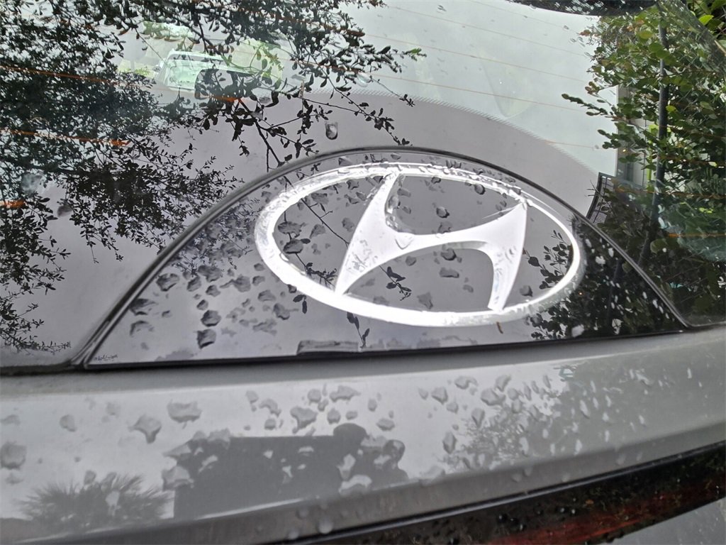 Certified 2024 Hyundai Tucson SE image 9