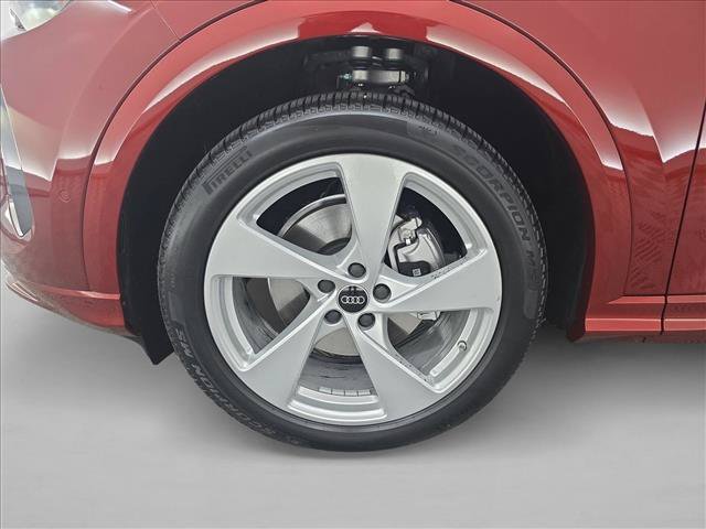 Used 2025 Audi Q5 Prestige AWD/4WD image 25