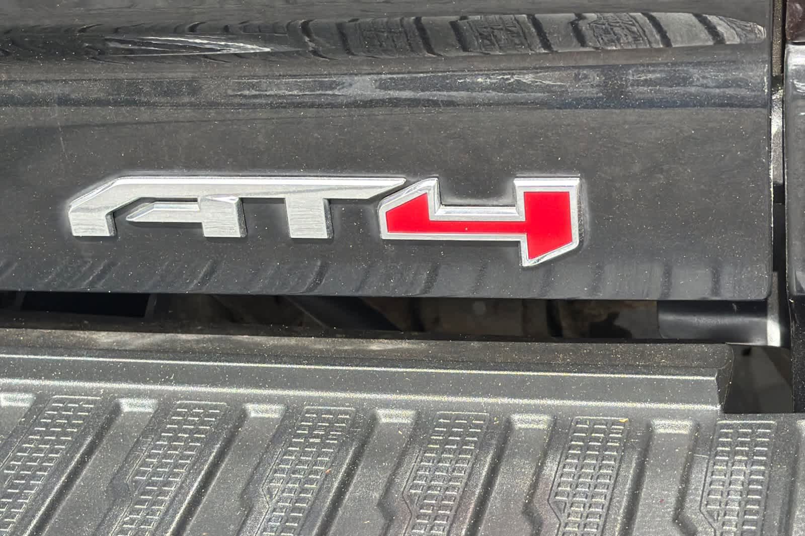 Used 2021 GMC Sierra 3500 AT4 w/ AT4 Premium Plus Package AWD/4WD image 12