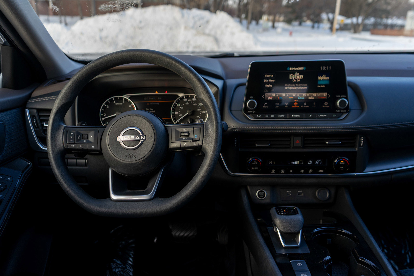 Used 2023 Nissan Rogue SV image 12