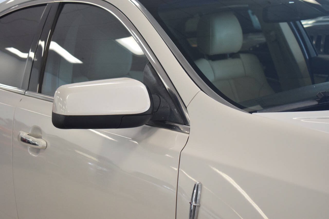 Used 2013 Lincoln MKS AWD image 11