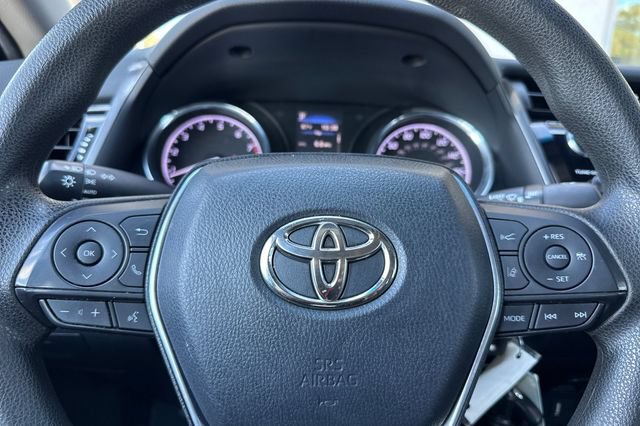 Used 2019 Toyota Camry LE FWD image 33