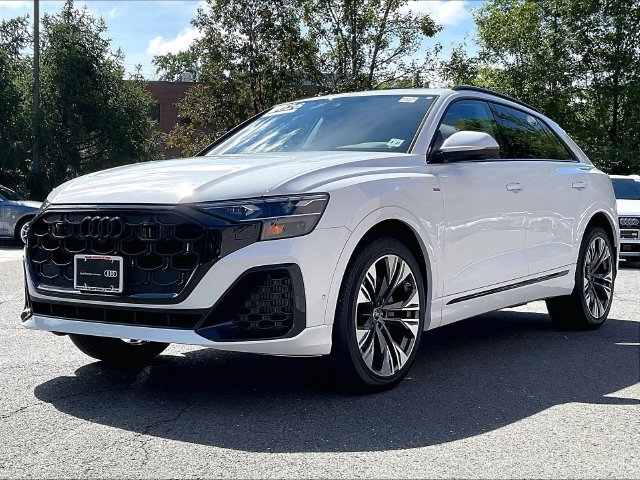 Used 2026 Audi Q8 Premium Plus AWD/4WD image 2