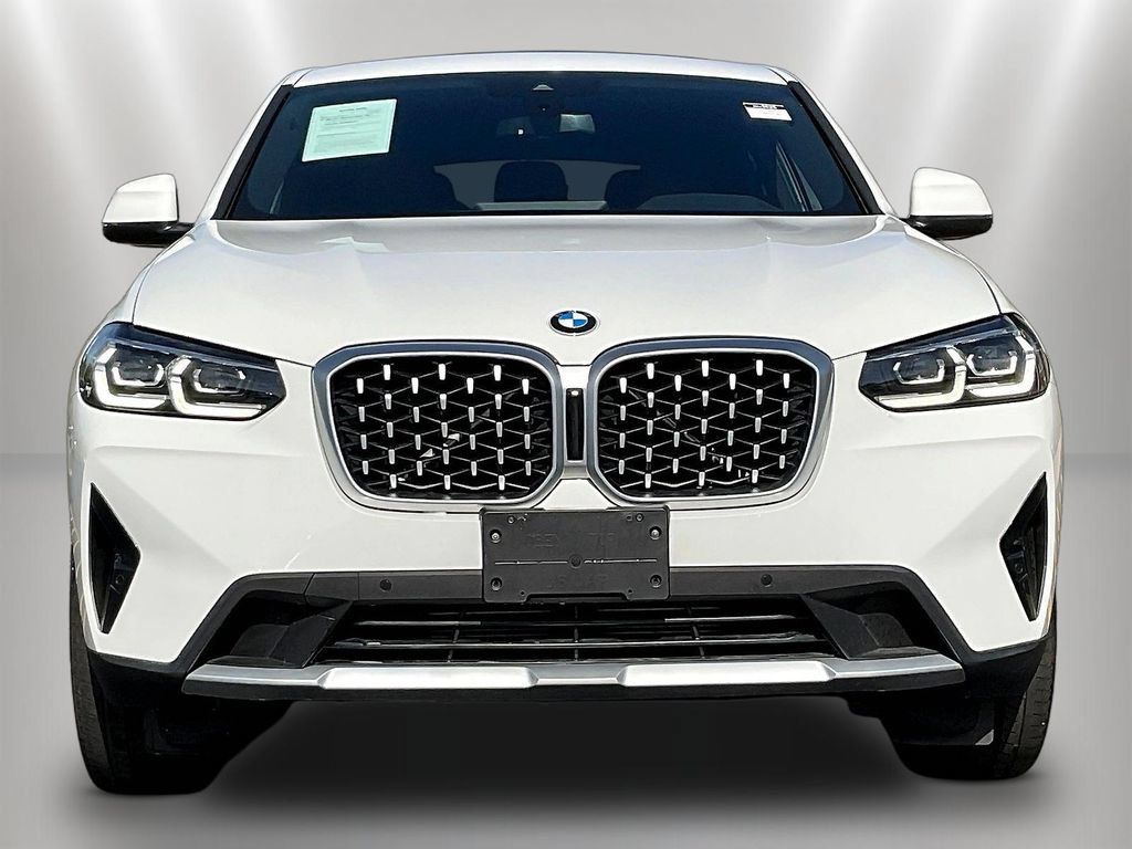 Used 2023 BMW X4 xDrive30i w/ Premium Package AWD/4WD image 2