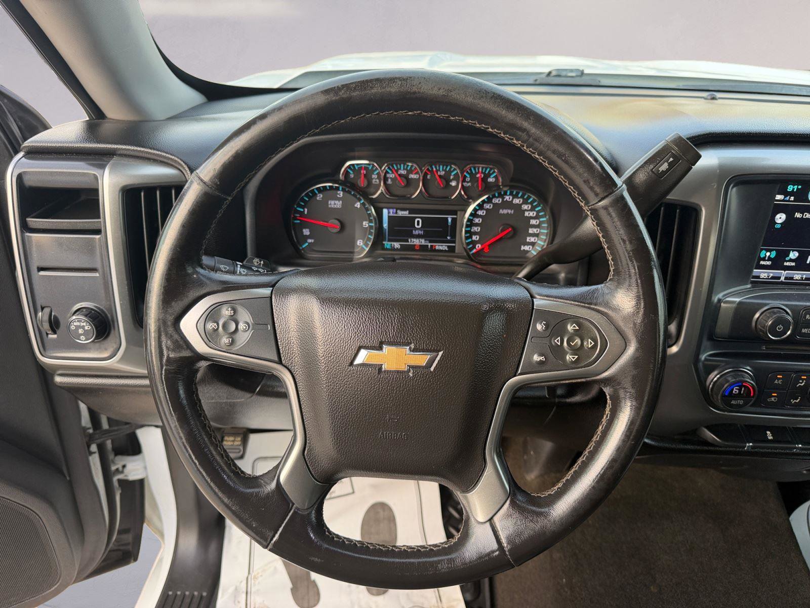 Used 2018 Chevrolet Silverado 1500 LT w/ LT Eassist Package image 12